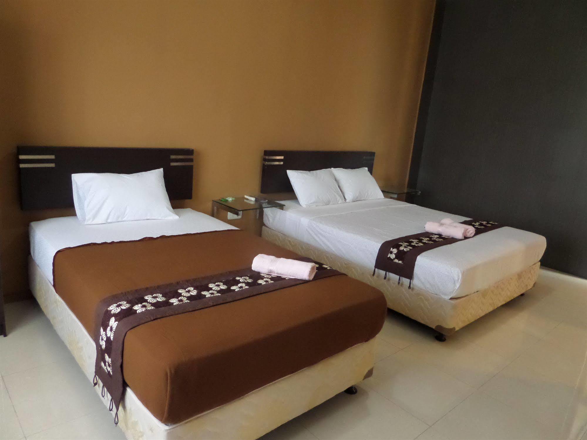 Oyo 201 Emdi House Timoho Hotel ยอกยาการ์ตา ภายนอก รูปภาพ
