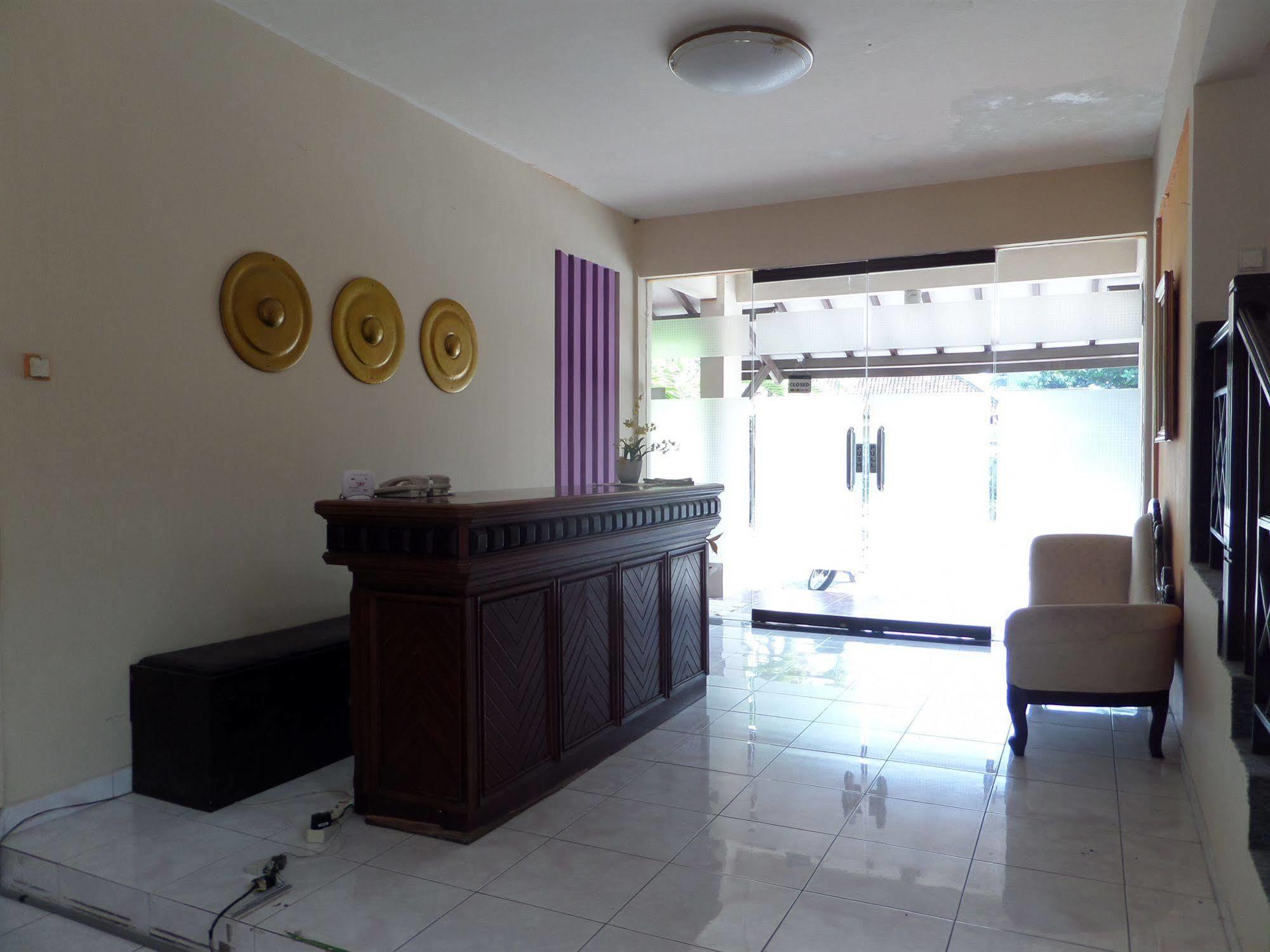 Oyo 201 Emdi House Timoho Hotel ยอกยาการ์ตา ภายนอก รูปภาพ