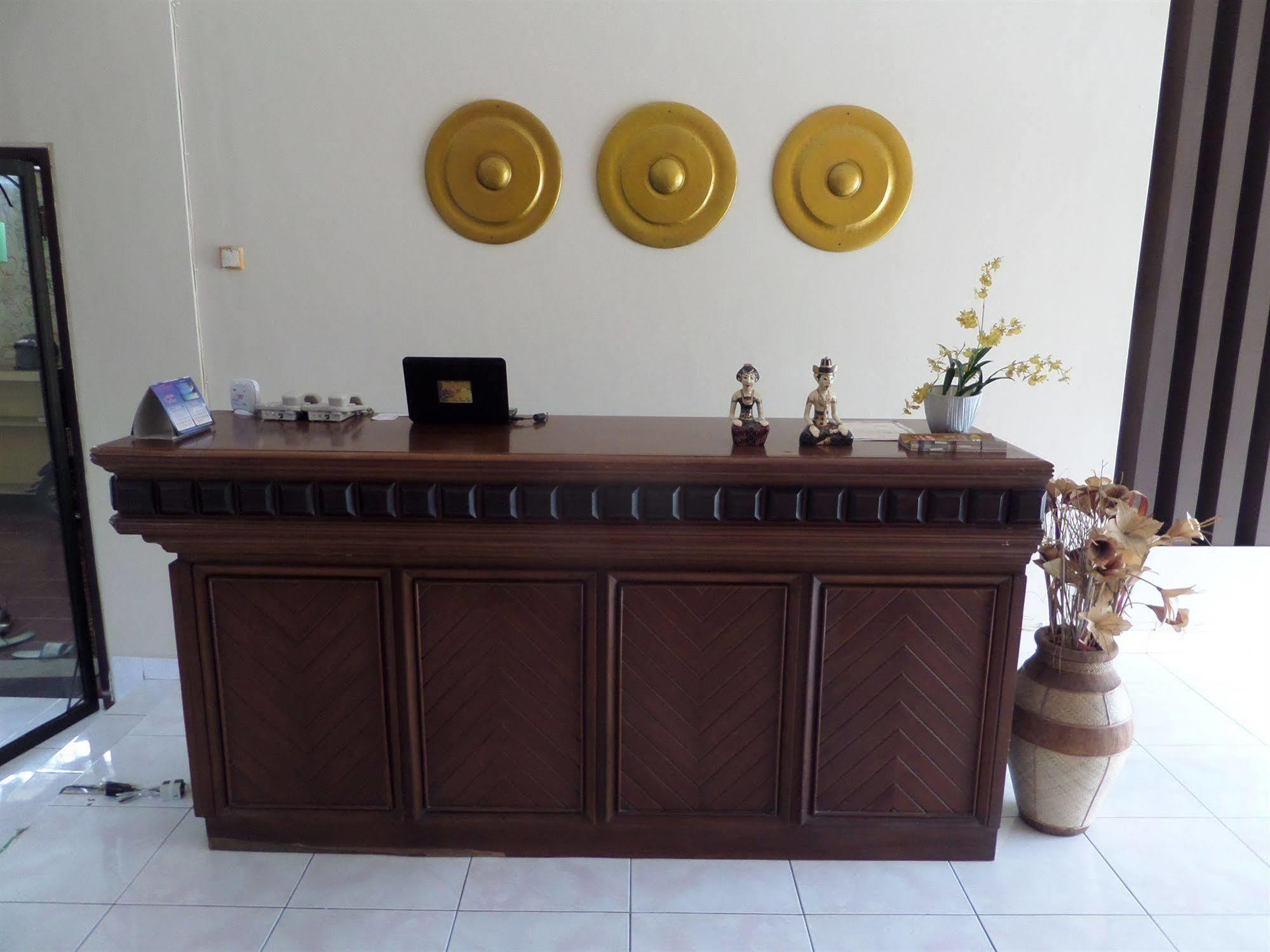 Oyo 201 Emdi House Timoho Hotel ยอกยาการ์ตา ภายนอก รูปภาพ