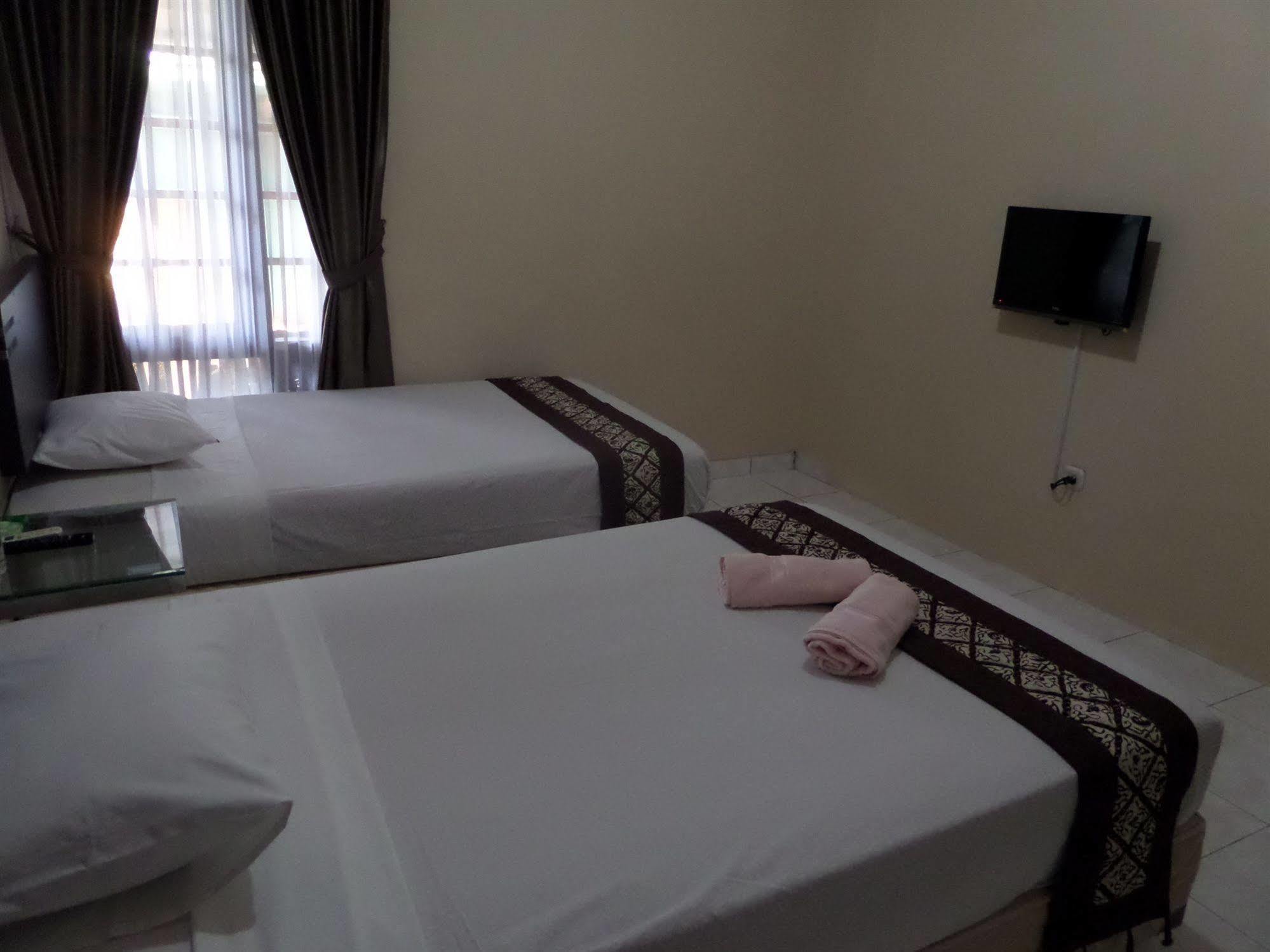 Oyo 201 Emdi House Timoho Hotel ยอกยาการ์ตา ภายนอก รูปภาพ