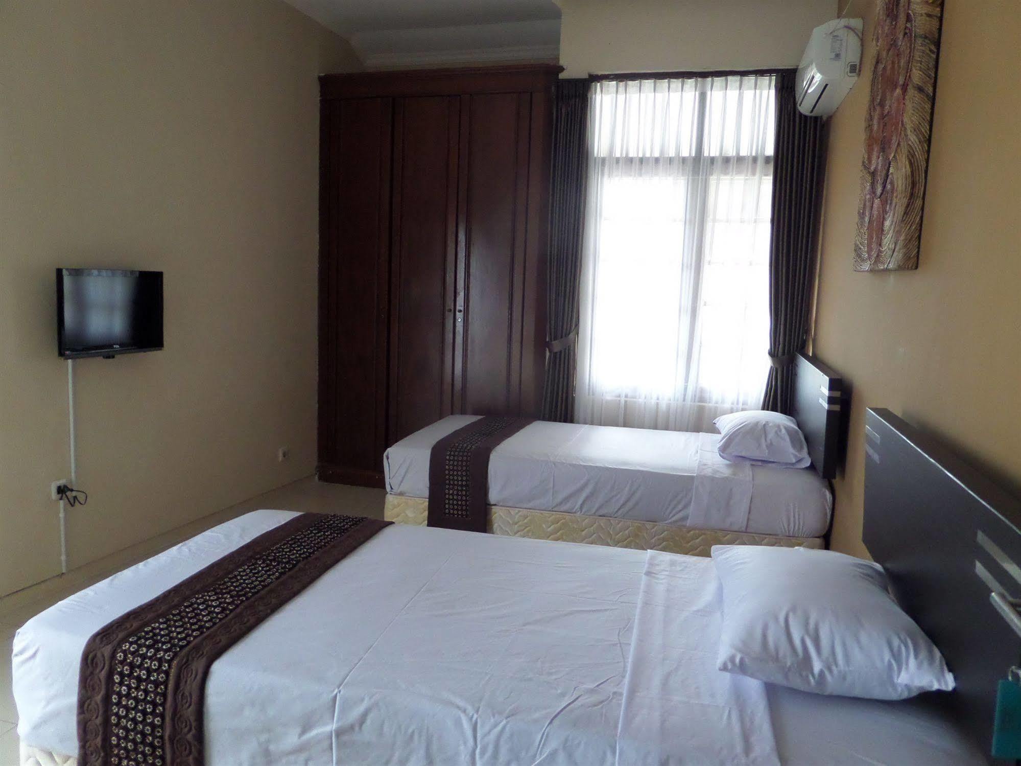 Oyo 201 Emdi House Timoho Hotel ยอกยาการ์ตา ภายนอก รูปภาพ