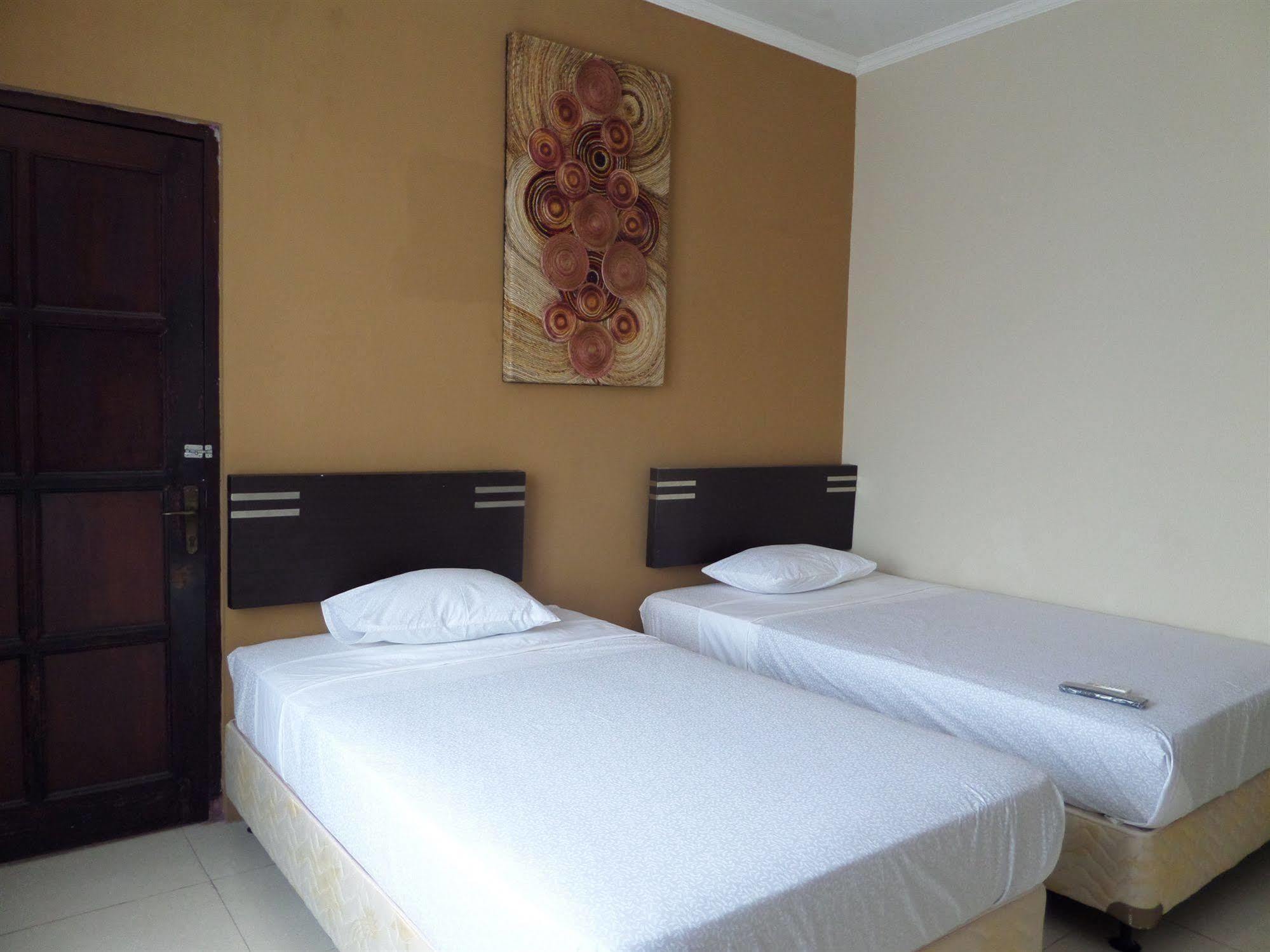 Oyo 201 Emdi House Timoho Hotel ยอกยาการ์ตา ภายนอก รูปภาพ